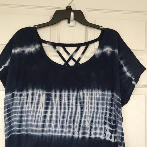 Lane Bryant Blue & White Tie Dyed Strappy T Shirt Top Size 14/16 - Picture 2 of 6